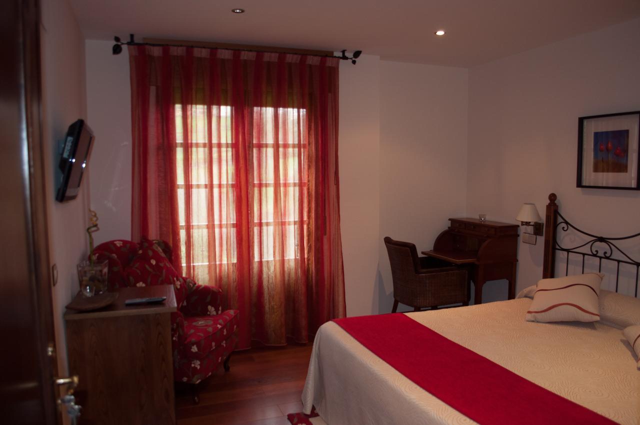 El Mirador De Fuentes Del Narcea Hotel Monco Room photo